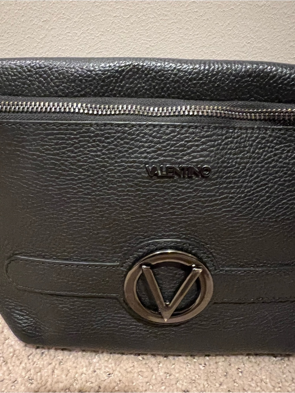 Mario Valentino Black Leather Belt Bag with V Logo - Picture 4 of 7